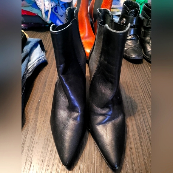 Ladies Leather bootie - Picture 1 of 6